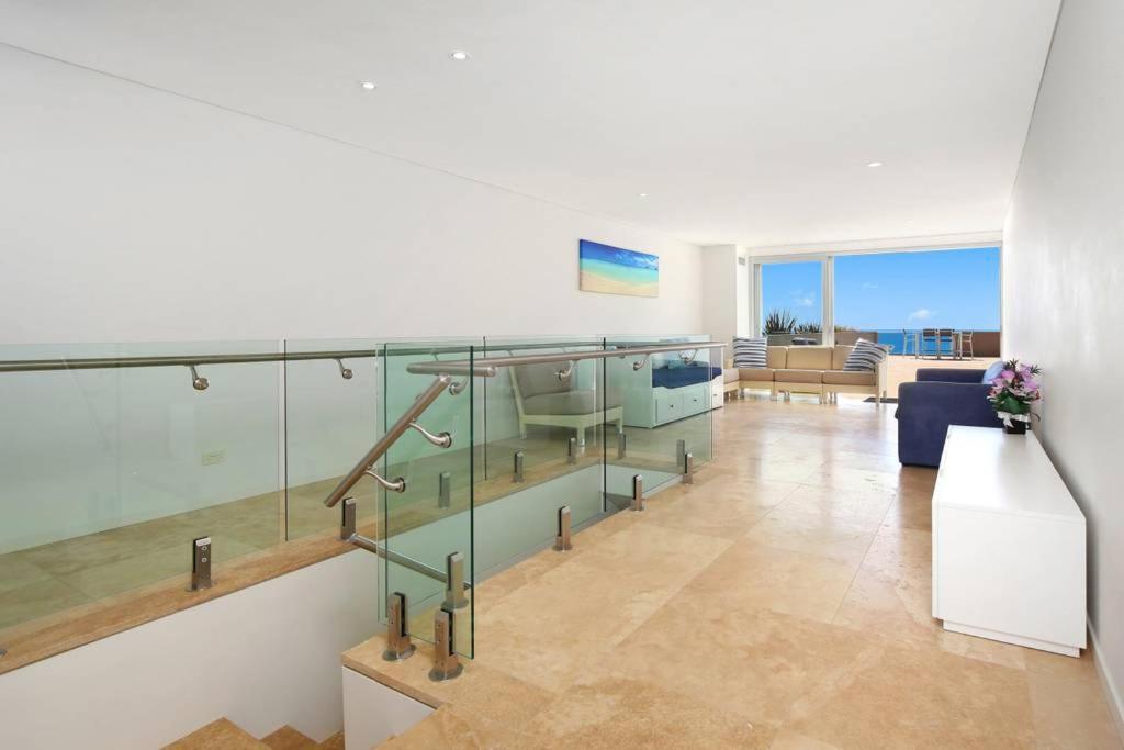Beach And Ocean Front Penthouse With Wifi And Parking Διαμέρισμα Entrance Εξωτερικό φωτογραφία